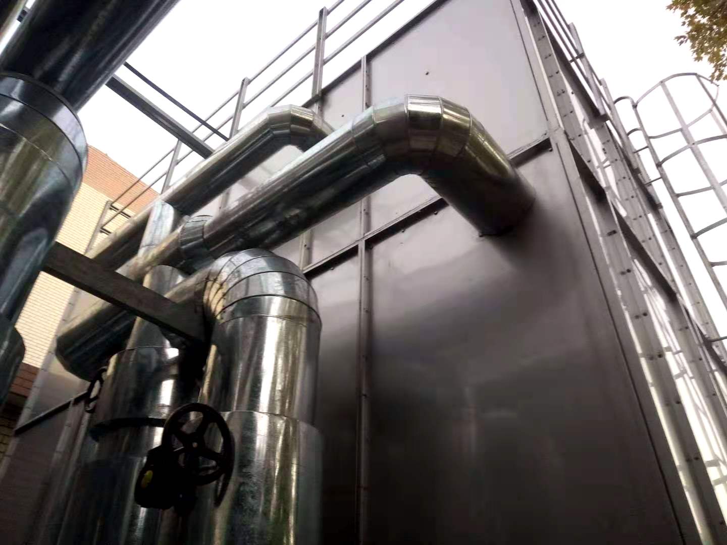 蒸汽<a href=http://www.dindin365.com/e/tags/?tagname=%E9%98%80%E9%97%A8%E4%BF%9D%E6%B8%A9%E8%A1%A3 target=_blank class=infotextkey><a href=http://www.dindin365.com/e/tags/?tagname=%E9%98%80%E9%97%A8%E4%BF%9D%E6%B8%A9 target=_blank class=infotextkey>閥門保溫</a>衣</a>