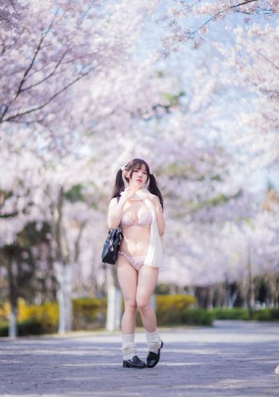 蜜桃在线高清_BD韩语完整在线观看