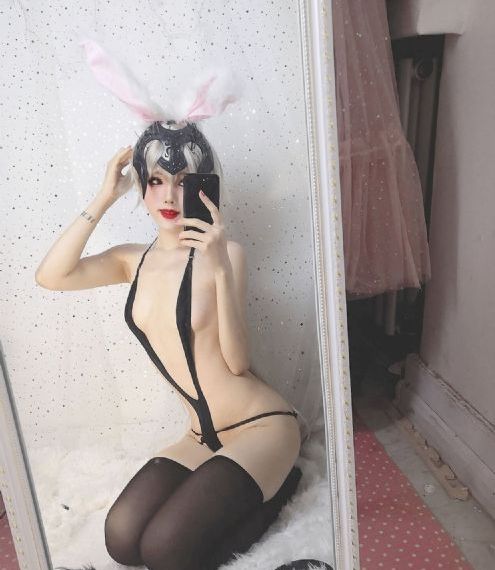 美少女的紧身裤来自哪个网站_HD最新电影在线观看