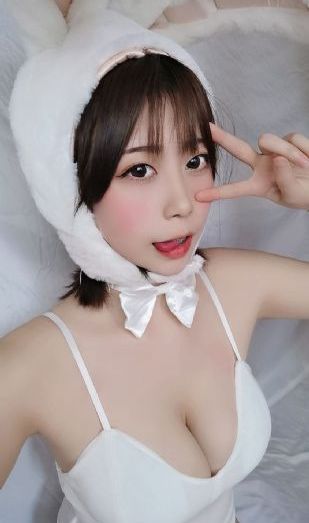 婬乱の人妻をみじかに満员电车_720在线播放