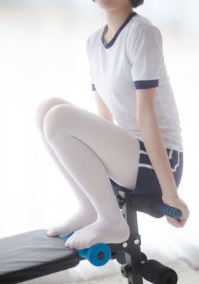 美女动态视频真人后进式免费_BD国语手机在线观看